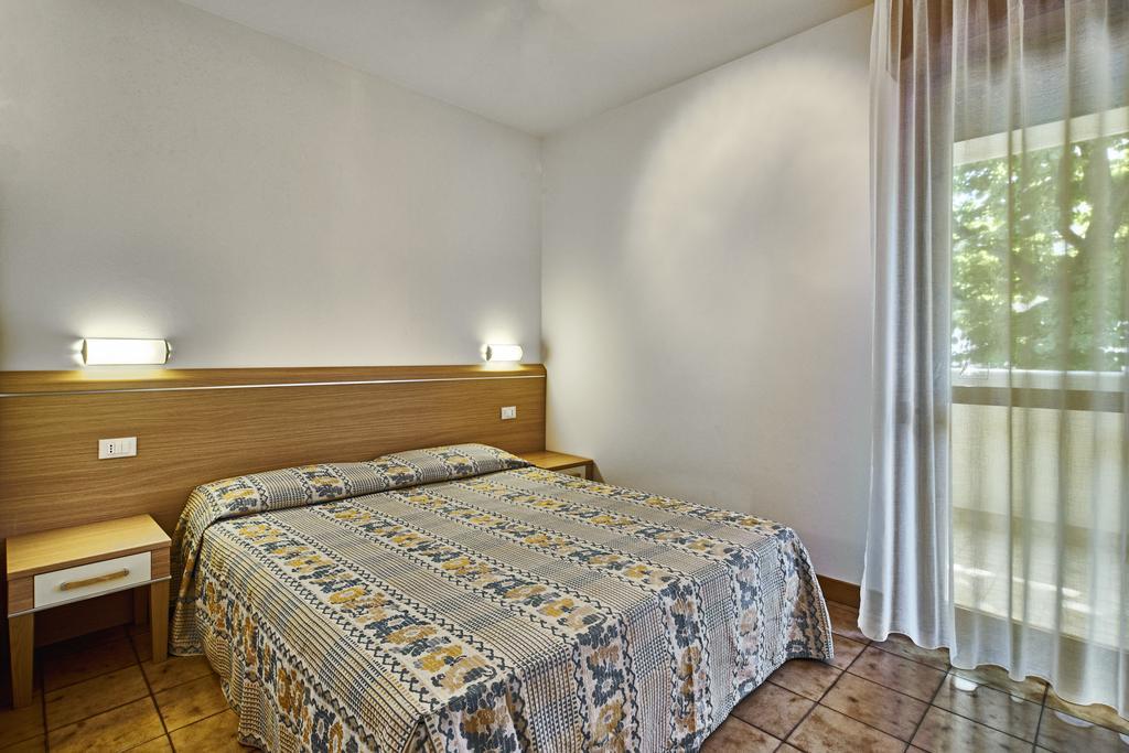 Residence Columbia Bibione Exterior photo